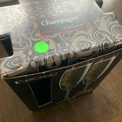 Entertaining Glasses In Boxes