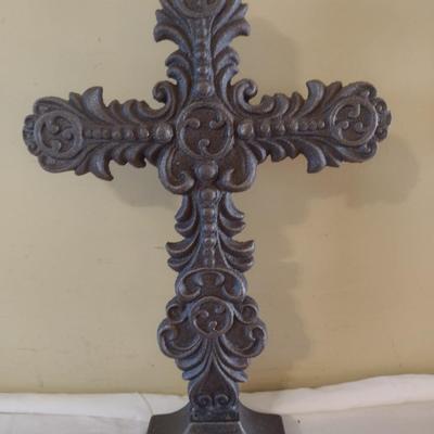 Cast Metal Gothic Cross