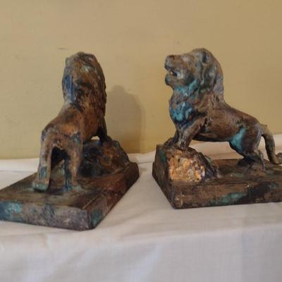 Cast Metal Brass Finish with Patina Accent Lion Bookends