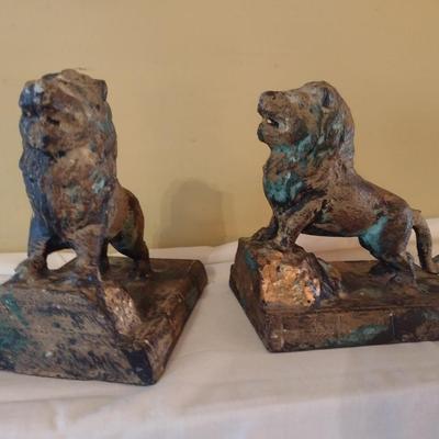 Cast Metal Brass Finish with Patina Accent Lion Bookends