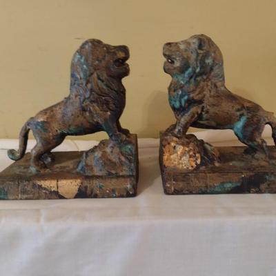 Cast Metal Brass Finish with Patina Accent Lion Bookends