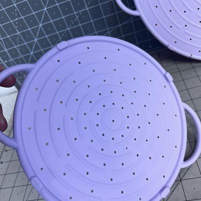 (3) Lavender Silicon Anti -Oil Splash Pot Cover. 