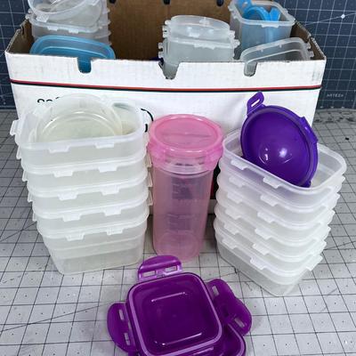 Ginormous Plastic Lock N Lock Food Storage Containers SMALL 