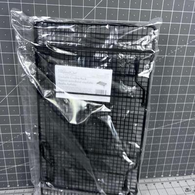 2 NEW PAMPERED Chef COOLING RACKS