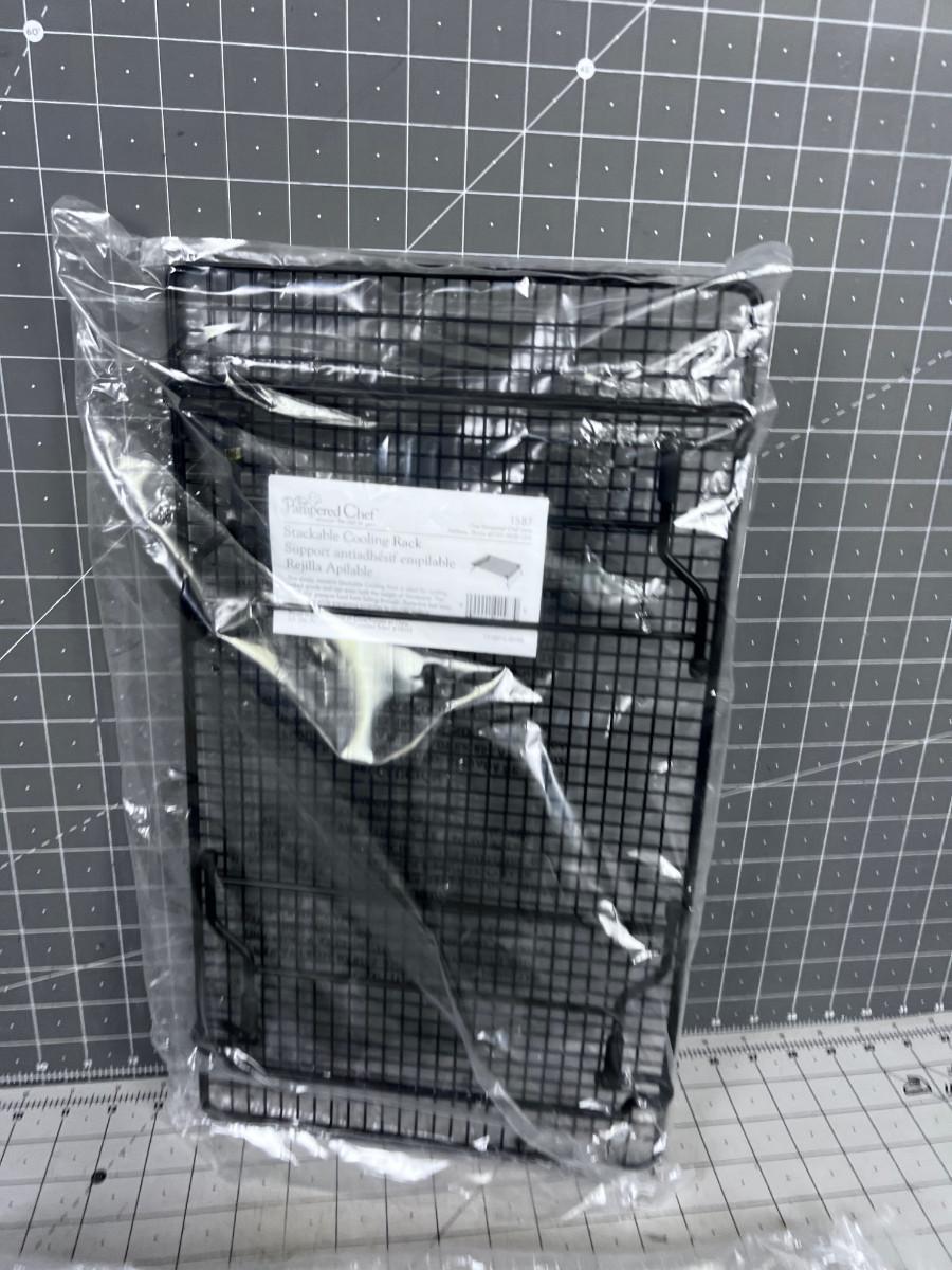 2 NEW PAMPERED Chef COOLING RACKS