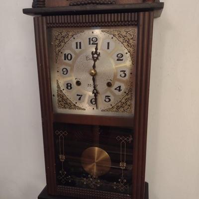 Vintage Centurion 35 Day Battery Operated Wall Clock