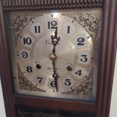 Vintage Centurion 35 Day Battery Operated Wall Clock