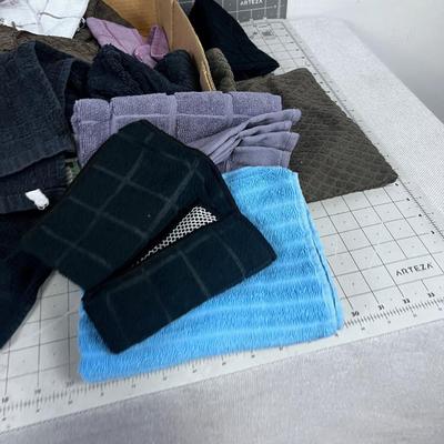 Tray of Dishcloths and Towels MICRO FIBER 