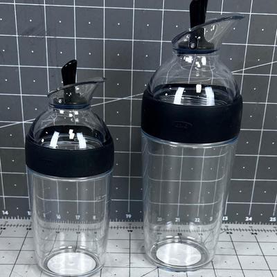 OXO Salad Dressing Shakers