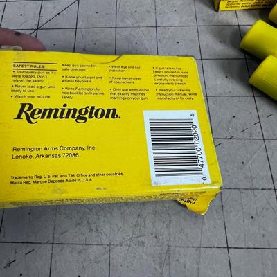33 Rounds of 20 Gauge Buckshot and Slugs 