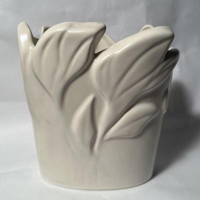california WEST COAST POTTERY VASE 117 matte white