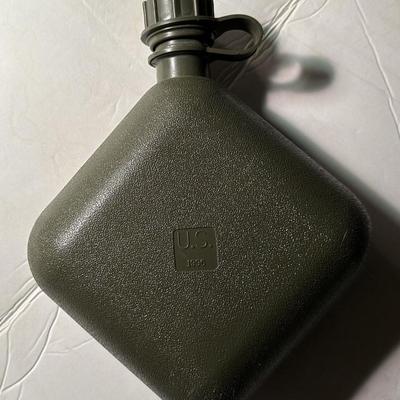 US MILITARY ARMY COLLAPSIBLE CANTEEN 2 QT & COVER DESERT TAN