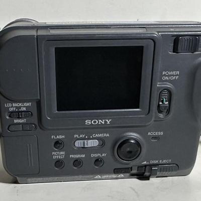 vintage SONY MAVICA FD71 DIGITAL CAMERA