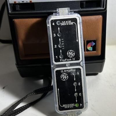 vintage KODAK COLOR BURST 100 INSTANT FILM CAMERA 