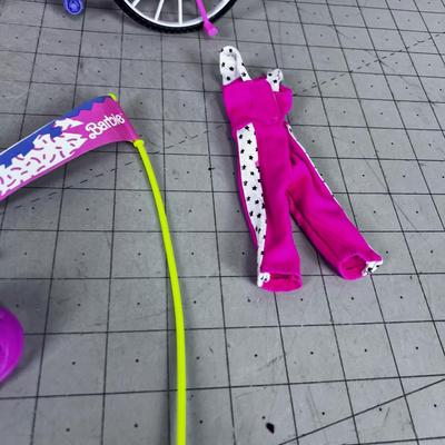 Barbie Dress & Go Mountain Bike Set, with 2 helmets 
