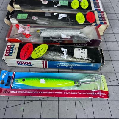A Lot of REBEL LURES - Top Water Crack Bate NEW