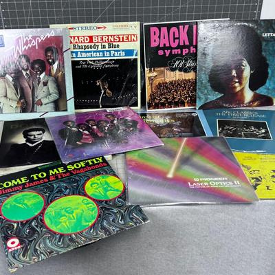 Mixed lot of Records: Disco, Classical, Opera 