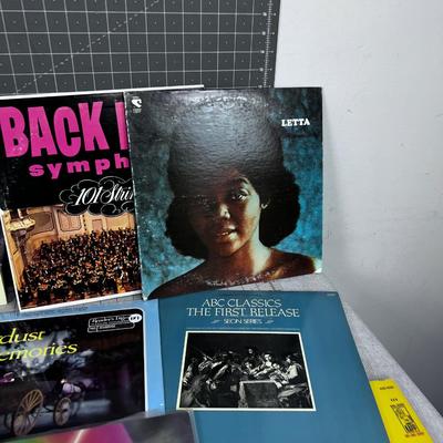 Mixed lot of Records: Disco, Classical, Opera 