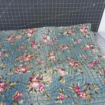 Blue Floral Quilted Throw 100% Cotton Machined