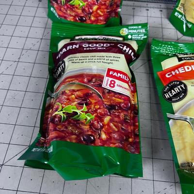 BEAR CREEK Soup and Chili Mixes (6) 