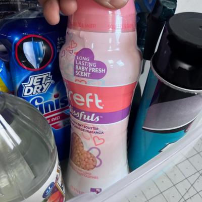 TUB OF CLEANING MOSTLY NEW 