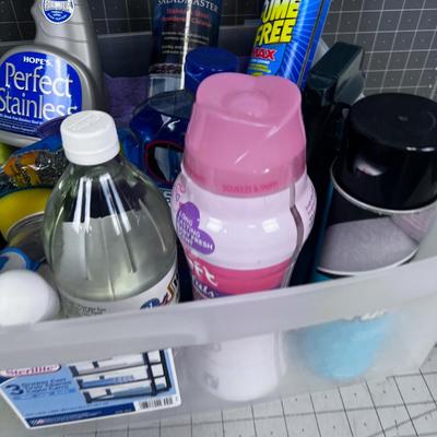 TUB OF CLEANING MOSTLY NEW 