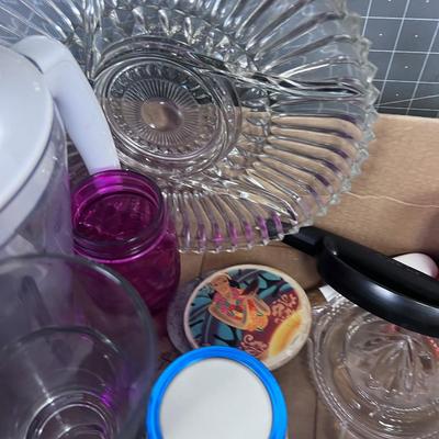 Large Lot of Kitchen Stuff MIXED New and Old