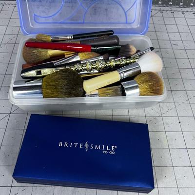 Make Up BRUSHES 