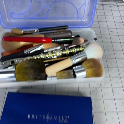 Make Up BRUSHES 