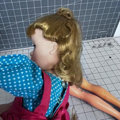 2 Vintage Dolls; Collectible (2) 