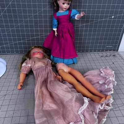 2 Vintage Dolls; Collectible (2) 