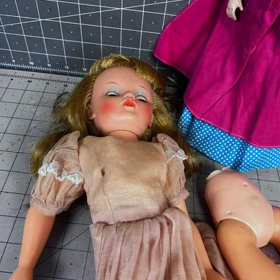 2 Vintage Dolls; Collectible (2) 