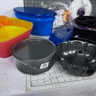 Big SUPER Lot of NEW Storage and Slicer items
