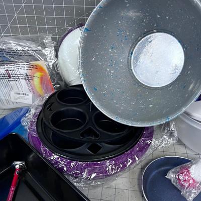 Big SUPER Lot of NEW Storage and Slicer items