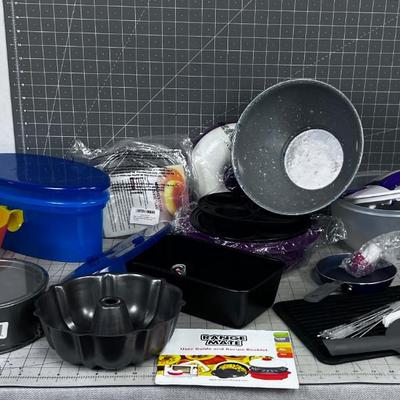 Big SUPER Lot of NEW Storage and Slicer items