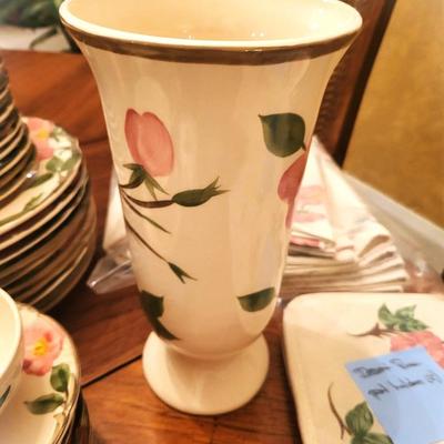 Franciscan " DESERT ROSE " China Lot with Linens and Cups