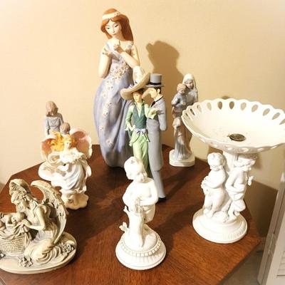 7 Porcelian Figurine Lot