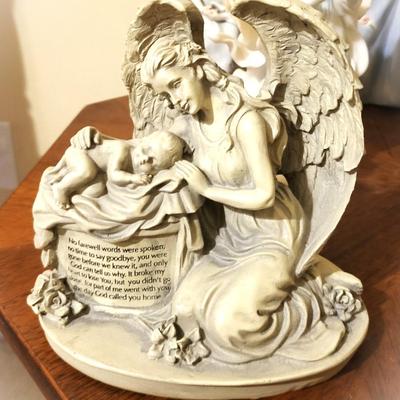 7 Porcelian Figurine Lot