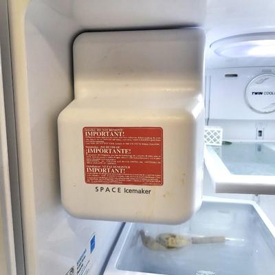 Samsung Refrigerator, Model RF26XAEWP