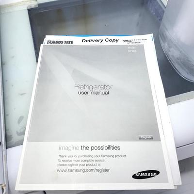 Samsung Refrigerator, Model RF26XAEWP
