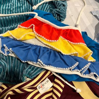 Girls dresses & outfits