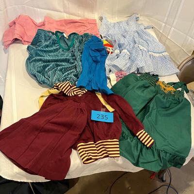 Girls dresses & outfits