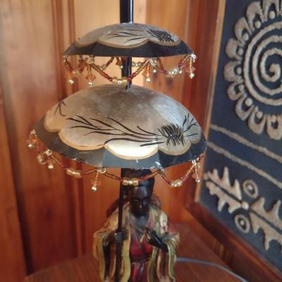 Vintage Resin Asian Woman with Double Umbrella Table Lamp