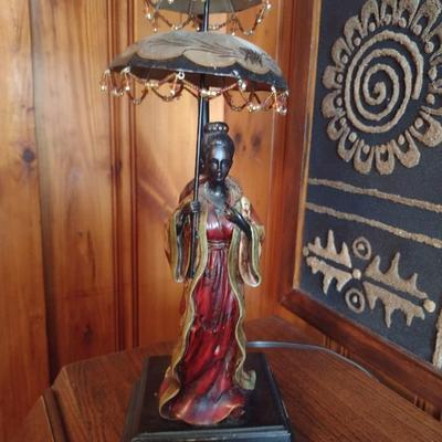 Vintage Resin Asian Woman with Double Umbrella Table Lamp