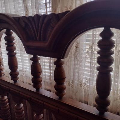 Link-Taylor Turned Wood Spindle Full Size Headboard Bed Frame and Mattress Set