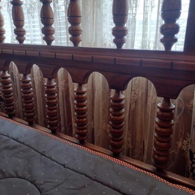 Link-Taylor Turned Wood Spindle Full Size Headboard Bed Frame and Mattress Set