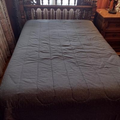 Link-Taylor Turned Wood Spindle Full Size Headboard Bed Frame and Mattress Set