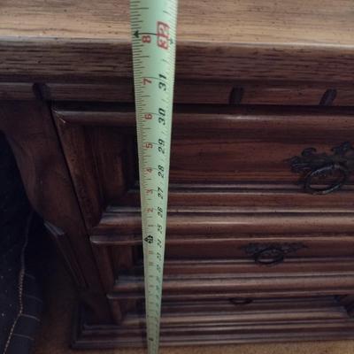 Link-Taylor Solid Wood Stretch Dresser with Ornate Framed Mirror