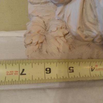 Vintage Resin Chalkware Asian Woman Playing Instrument Statuette