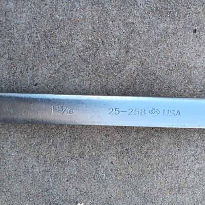 Big Armstrong Wrench 1 - 13/16